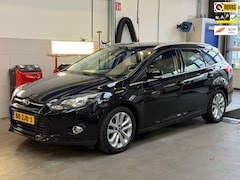 Ford Focus Wagon - 1.0 EcoBoost Titanium - Trekhaak - Clima - Bluetooth