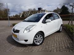 Toyota Yaris - 1.3 VVTi Sol Leder interieur. 76000 km Dealeronderhouden