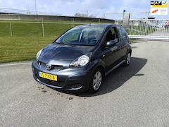 Toyota Aygo - 1.0-12V Comfort Navigator AIRCO