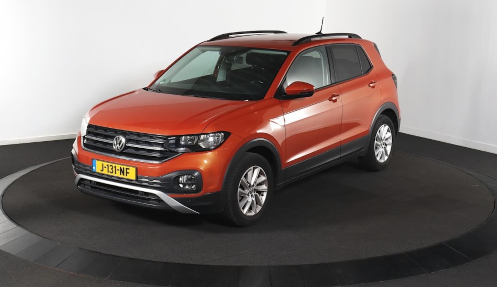 Volkswagen T-Cross - 1.0 TSI Life| Adaptive-Cruise | Telefoonvoorbereiding | Parkeersensoren | Carplay | Naviga - AutoWereld.nl