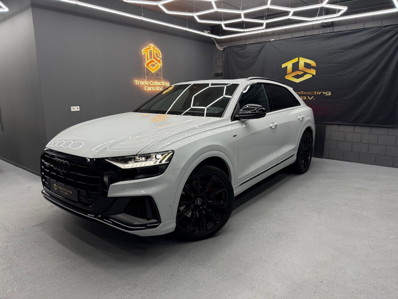 Audi Q8 - 60 TFSI e quattro Pro Line S Competition PANO-HUP-RAUTE-KEYLESS B&O - AutoWereld.nl