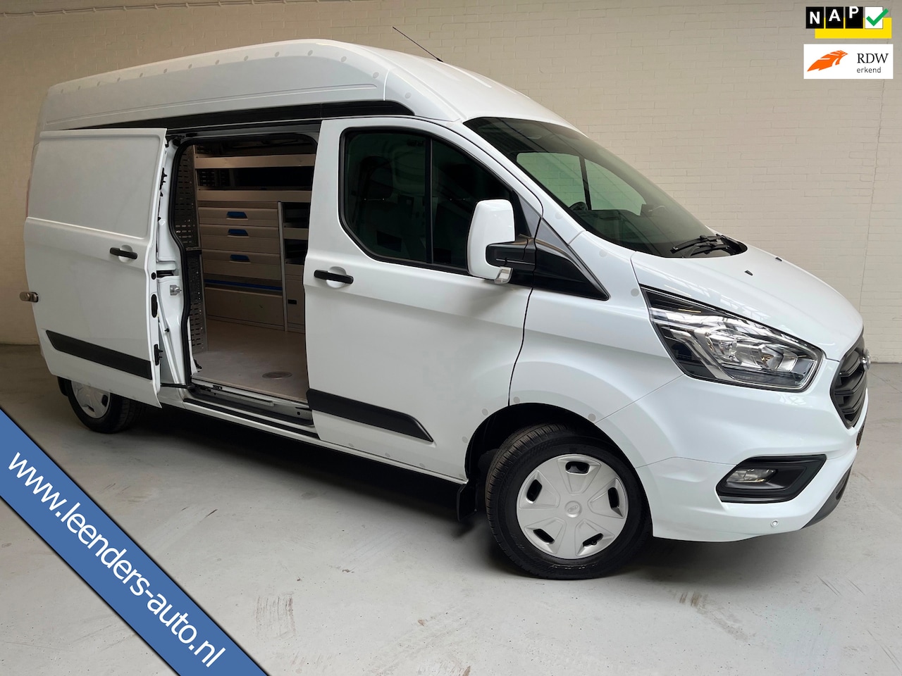Ford Transit Custom - SERVICEWAGEN LANG/ HOOG 320 2.0 TDCI EURO6 L2H2 TREND, SORTIMO INRICHTING ,V230 OMVORMER, - AutoWereld.nl