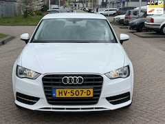 Audi A3 Sportback - 1.2 TFSI Attraction Pro Line