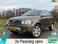 Volvo XC90 - 2.4 D5 Limited Edition Automaat / 7 Persoons / Panoramadak / Trekhaak / Leder / Navi / Xen