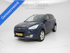 Ford Kuga - 1.5 Titanium 4WD Trekhaak 4X4 Incl Onderhoudsbeurt en nw APK