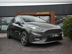 Ford Fiesta - 1.5 EcoBoost ST-3 Panoramadak Cruise Recaro LED Keyless