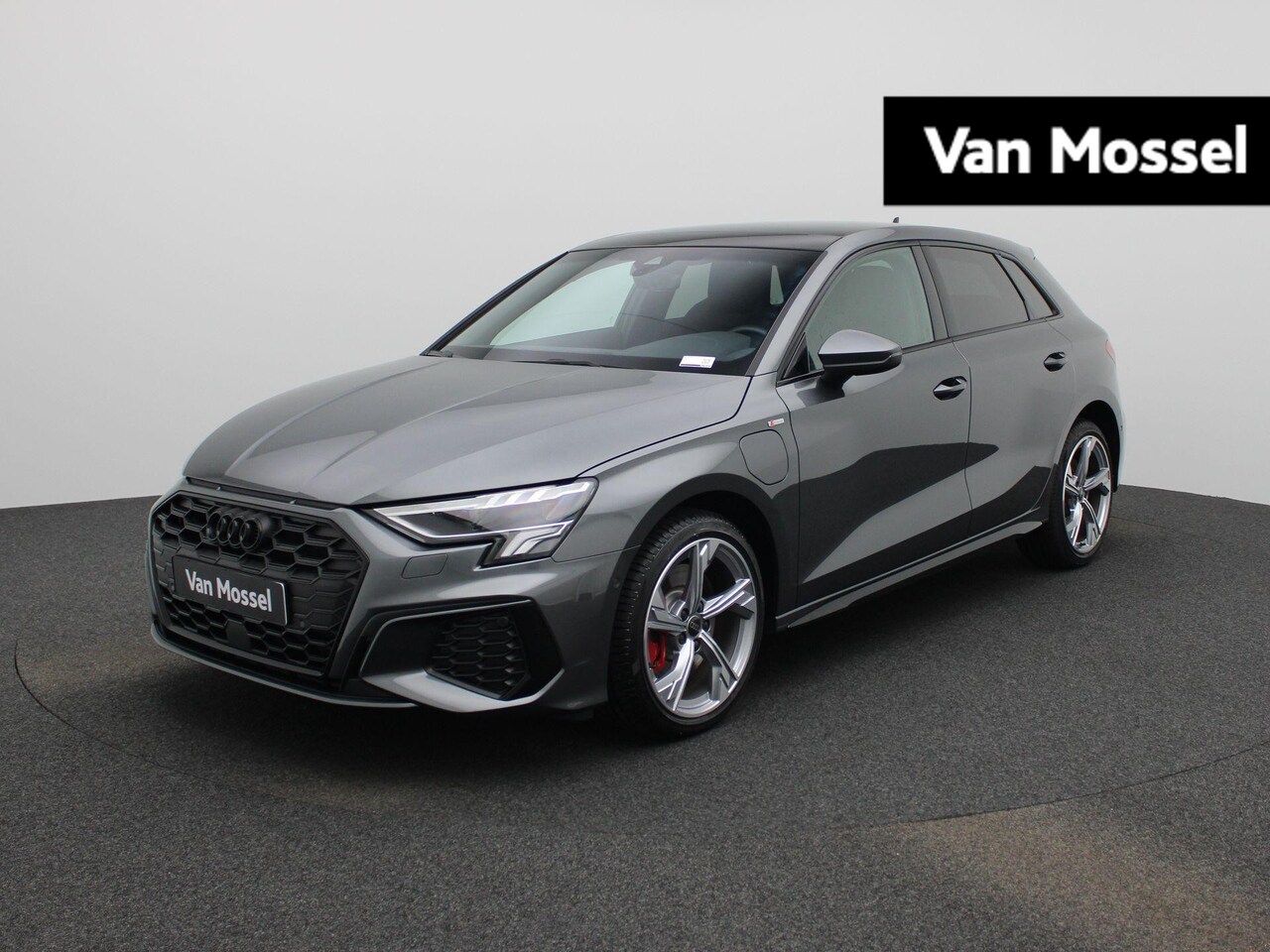 Audi A3 Sportback - 45 TFSI e S edition Competition 245 PK | S-line | Automaat | Navigatie | Smartphone interf - AutoWereld.nl