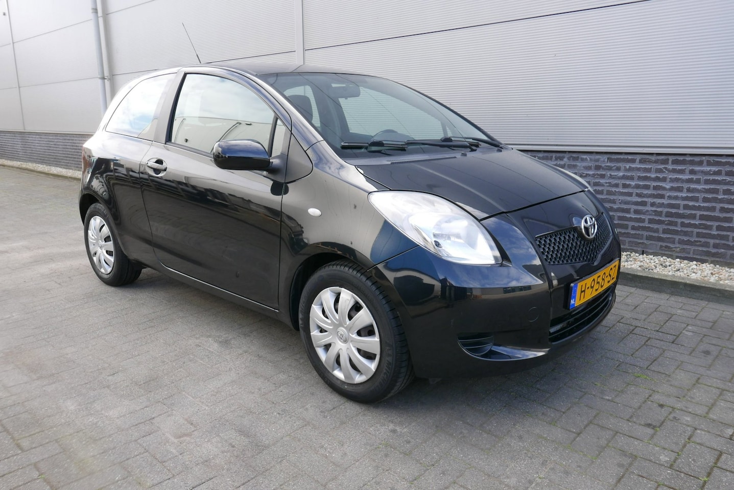 Toyota Yaris - 1.3 VVTi Terra 1.3 VVTi Terra AIRCO - AutoWereld.nl