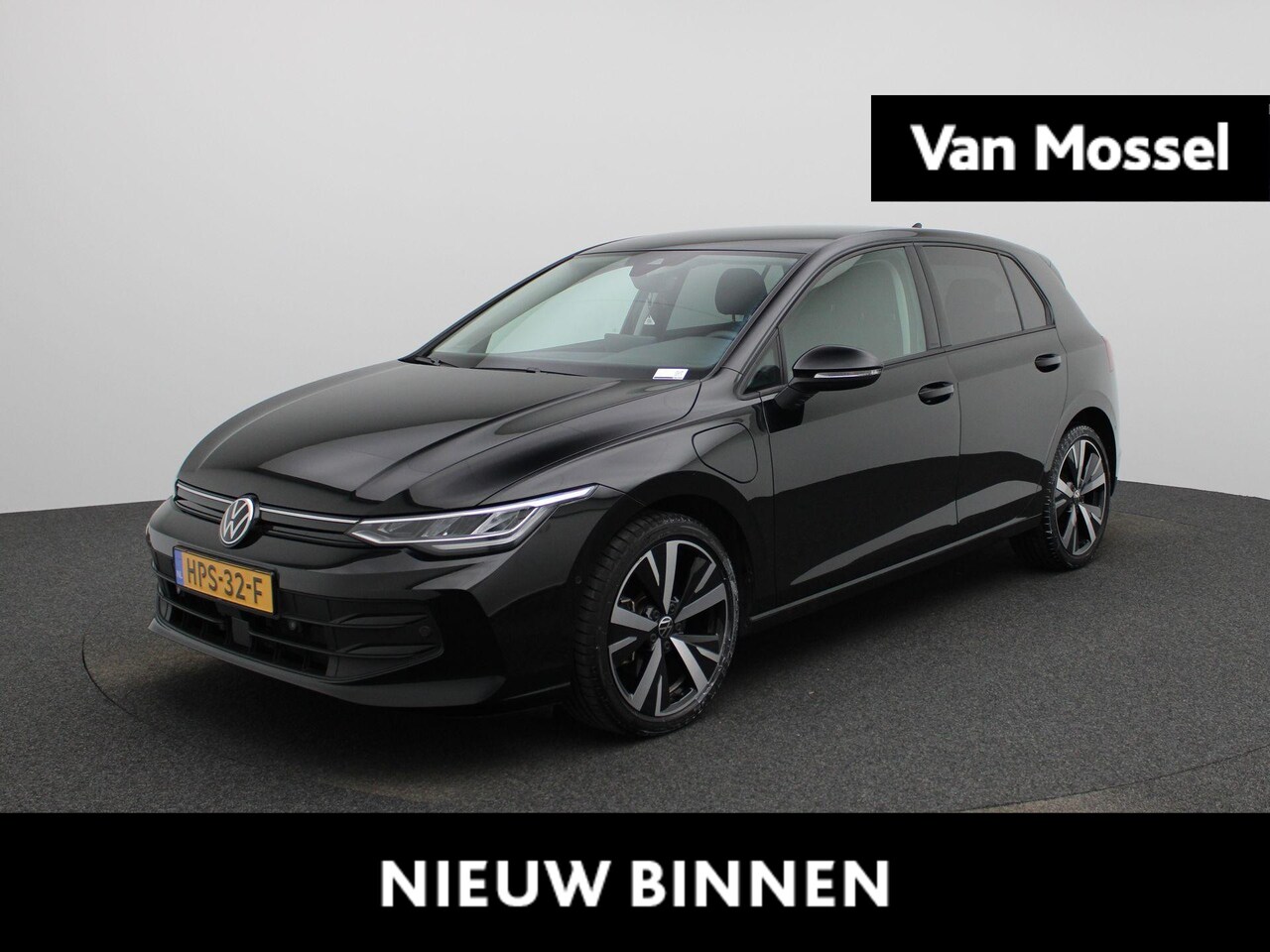 Volkswagen Golf - 1.5 eHybrid 50 Edition Navigatie | Camera | Parkeersensoren | Cruise control | 18 Inch Vel - AutoWereld.nl