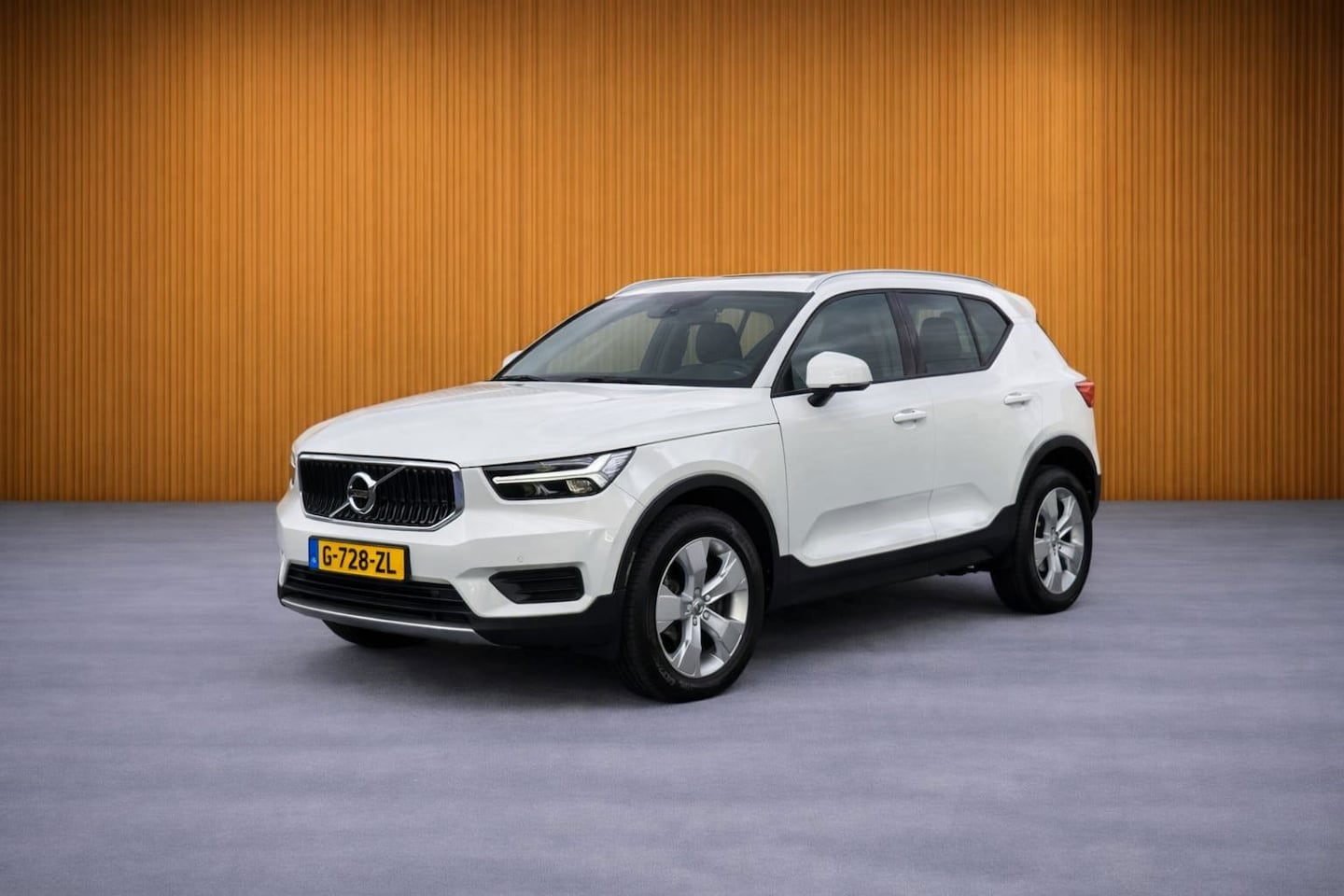 Volvo XC40 - 1.5 T3 Momentum Pro 1.5 T3 Momentum Pro - AutoWereld.nl