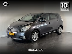 Toyota Verso - 1.8 VVT-i Dynamic Business | Trekhaak | Panodak | Navigatie | Parkeersensoren |