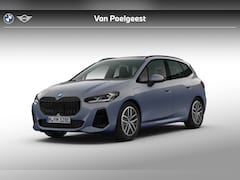 BMW 2-serie Active Tourer - 225e xDrive | M Sportpakket | Premium Pack | Comfort Pack | Travel Pack | Trekhaak