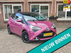 Toyota Aygo - 1.0 VVT-i x-cite Cruise Carplay Camera Two Tone - RIJKLAAR