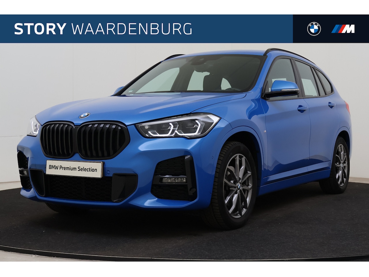 BMW X1 - sDrive18i Executive M Sport Automaat / Sportstoelen / Achteruitrijcamera / Head-Up / Adapt - AutoWereld.nl