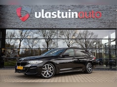 BMW 5-serie Touring - 530e M-Sport , Shadowline, Adaptive Cruise, Trekhaak, Leder, SOH 91%