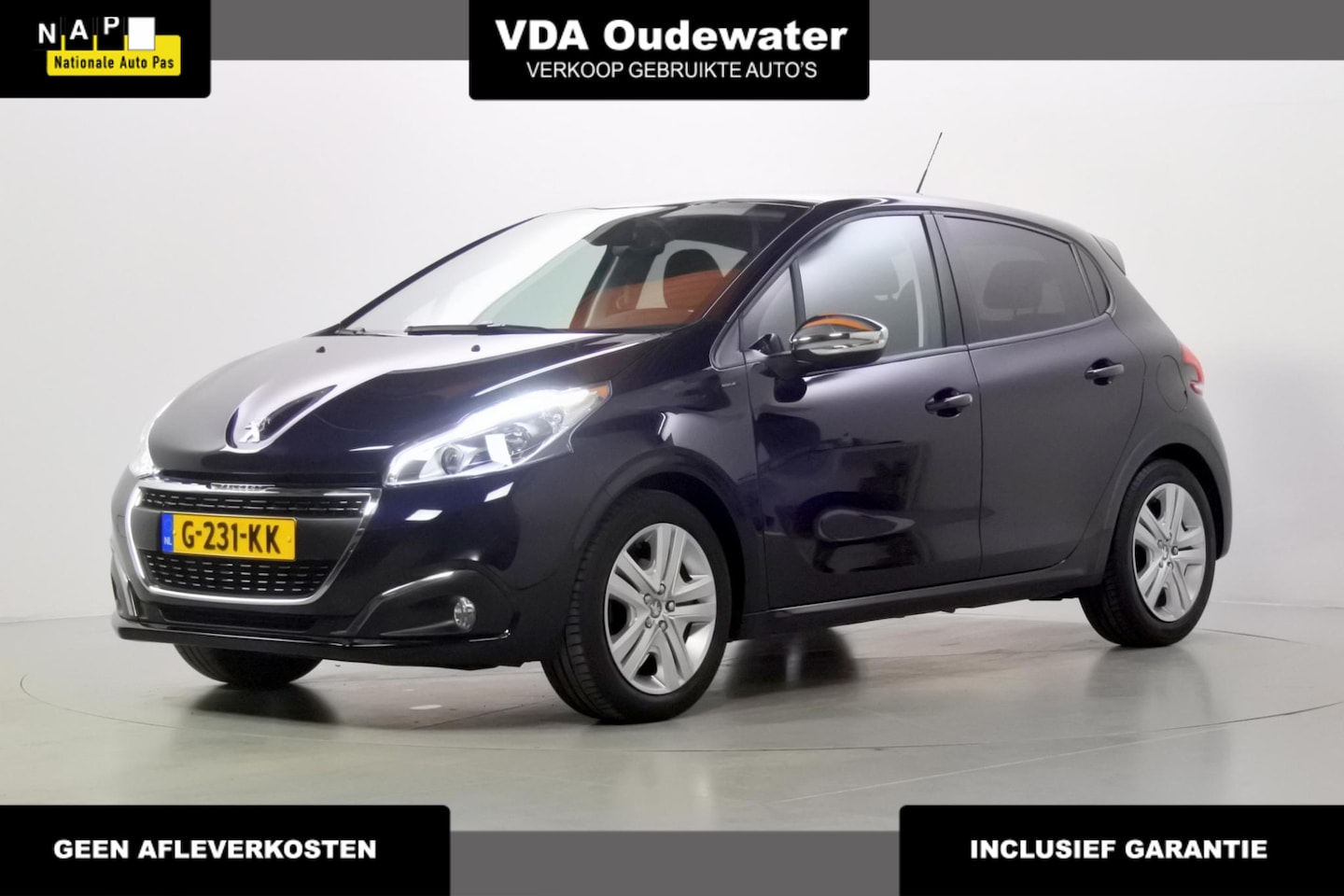 Peugeot 208 - 1.2 82pk Signature Connect Trekhaak NL NAP - AutoWereld.nl