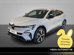 Renault Mégane E-Tech - comfort range iconic 60 kWh | LEDER | 22KW LADEN AC | NAVIGATIE | CAMERA |