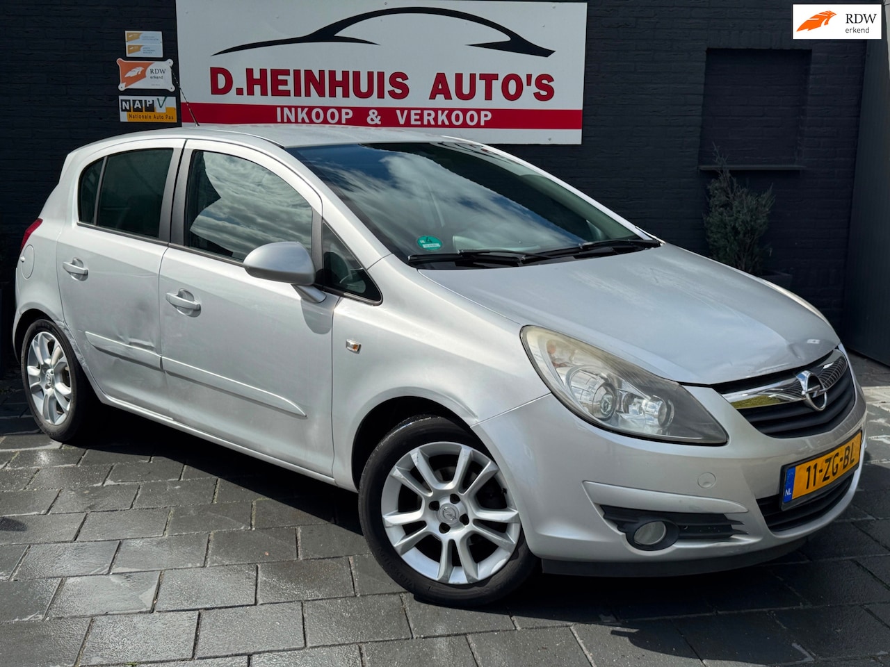 Opel Corsa - 1.4-16V Business Sport *INRUILKOOPJE* - AutoWereld.nl