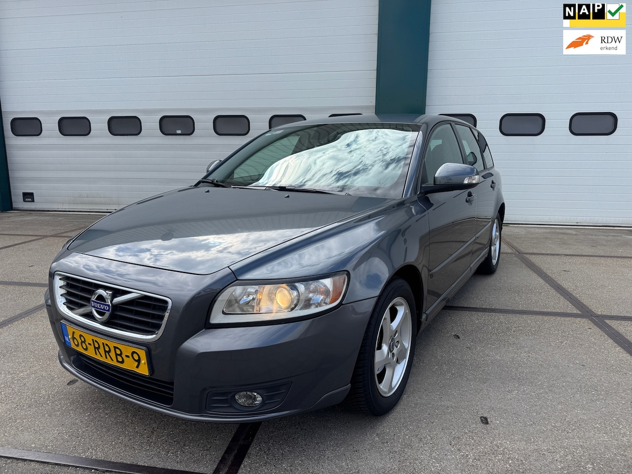 Volvo V50 - 2.0 Business Pro Edition 2.0 Business Pro Edition - AutoWereld.nl