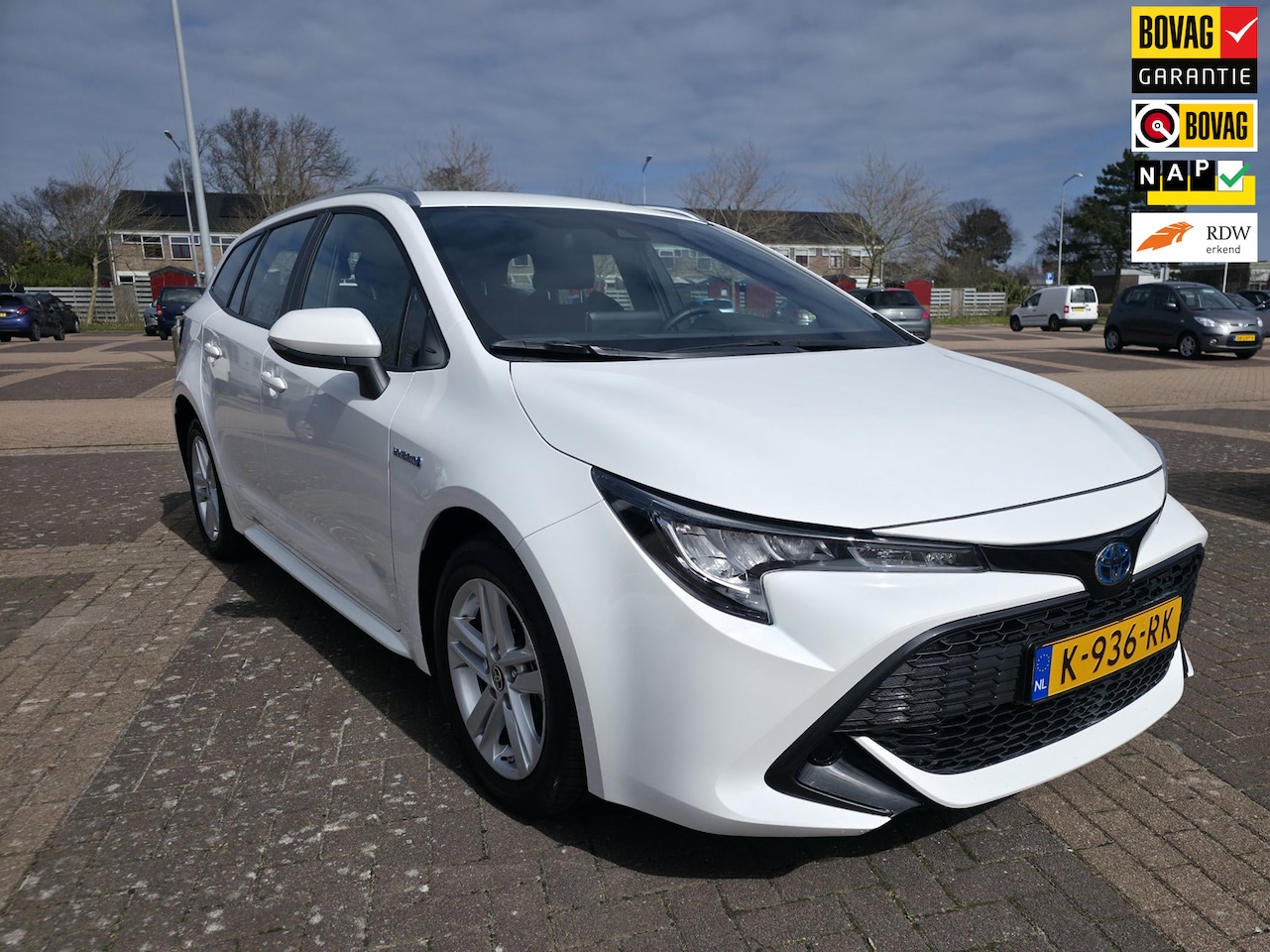 Toyota Corolla Touring Sports - 1.8 Hybrid Active| NAP| 1 EIGENAAR|DEALER ONDERHOUDEN| - AutoWereld.nl
