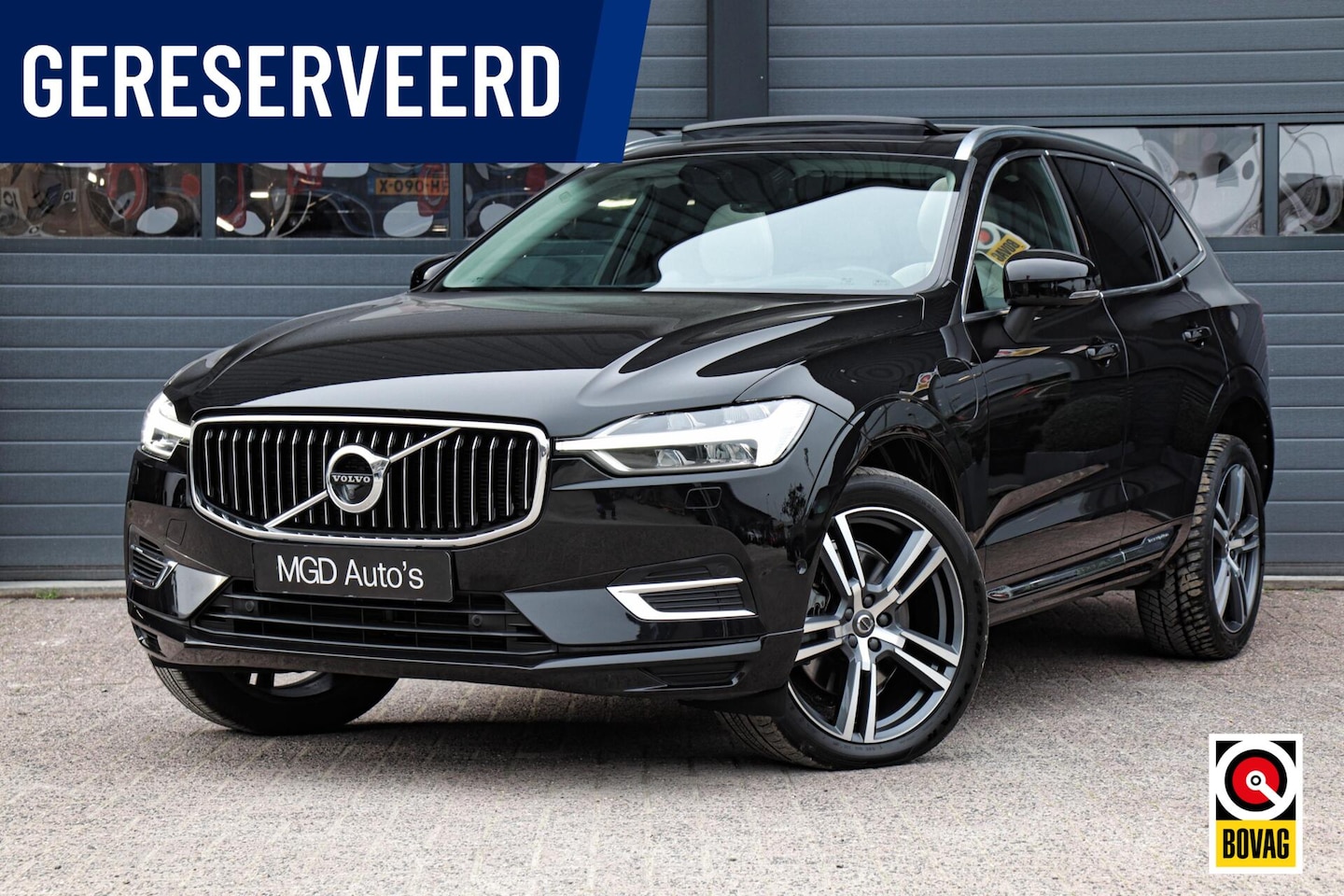 Volvo XC60 - 2.0 T8 Twin Engine AWD Inscription /LED/PANODAK/HUD/B&W/MEMORY/CAMERA/KEYLESS/LUCHTVERING! - AutoWereld.nl