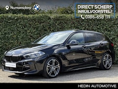 BMW 1-serie - 118i | M-Sport | Panorama | 18'' | Stuur + Stoelverw. | Camera | Comfort Access