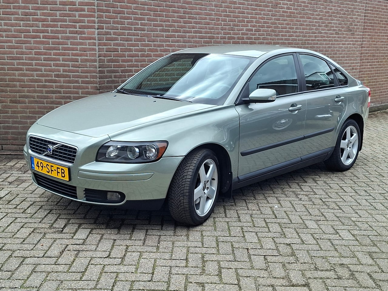 Volvo S40 - 2.4 Momentum 2.4 Momentum , Leer , Autmaat , Trekhaak afn. , - AutoWereld.nl