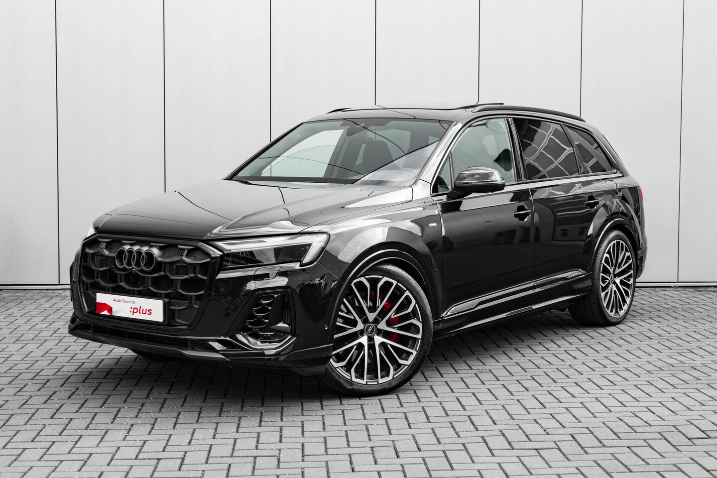 Audi Q7 - 60 TFSI e quattro Pro Line S Competition 490 PK | Trekhaak | Panoramadak | 360 Camera | El - AutoWereld.nl