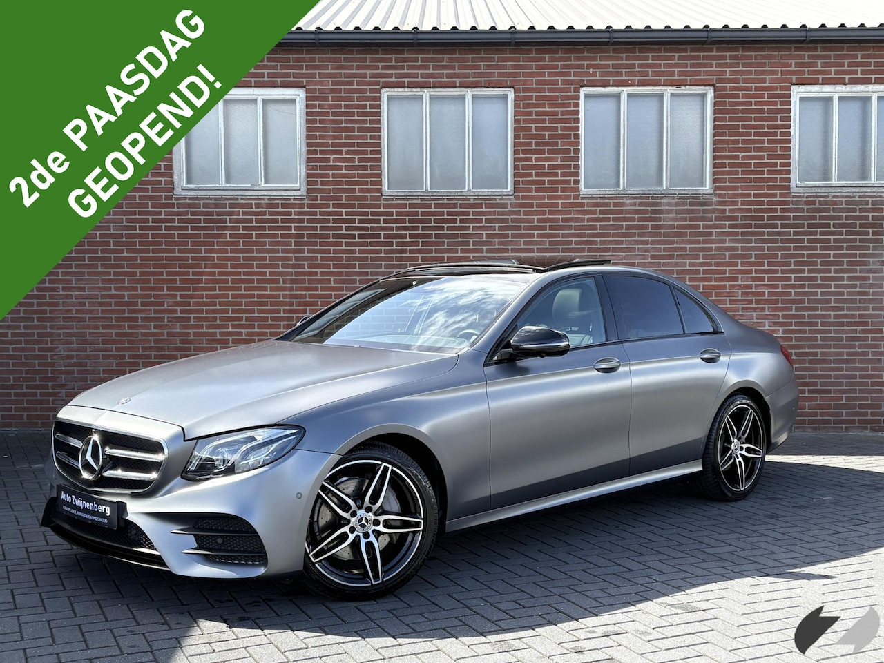 Mercedes-Benz E-klasse - 200 AMG |Pano|Trekhaak|Burmester| - AutoWereld.nl