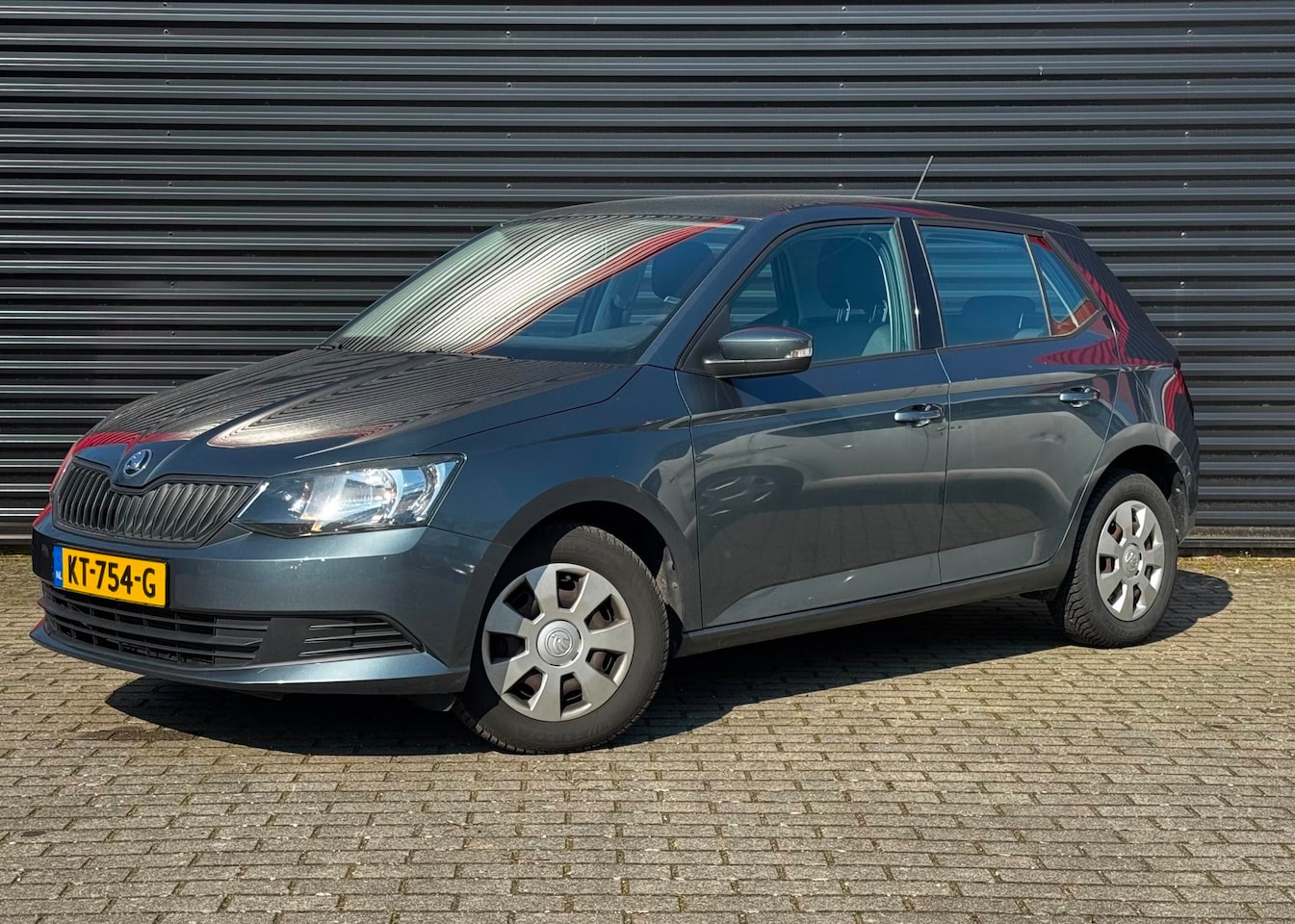 Skoda Fabia - 1.0 Active 2015 | Airco | LM Velgen | Cruise Ready - AutoWereld.nl