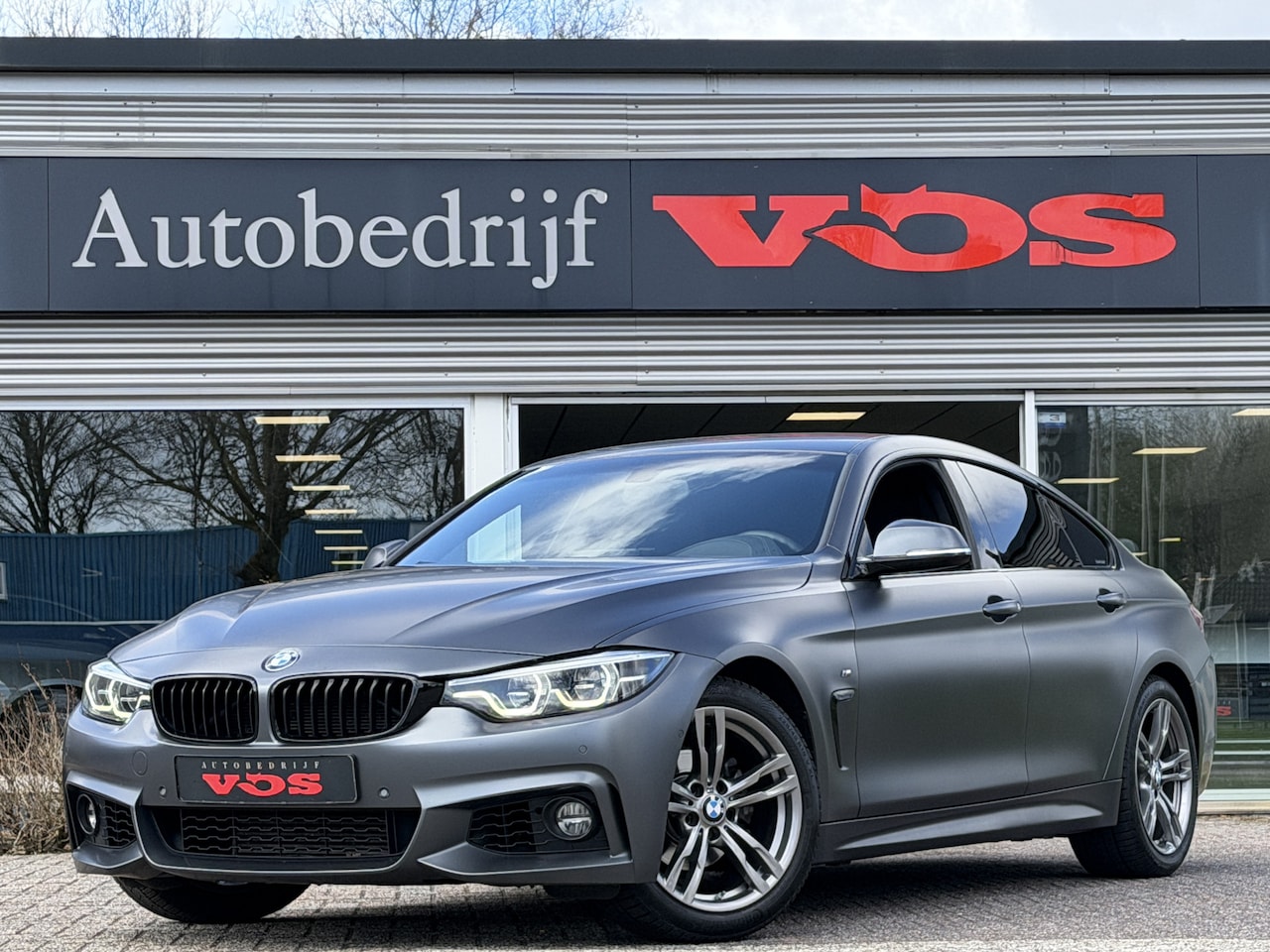 BMW 4-serie Gran Coupé - 418i M-Sport | Carbon | Camera | Leder | Matte grijs! - AutoWereld.nl