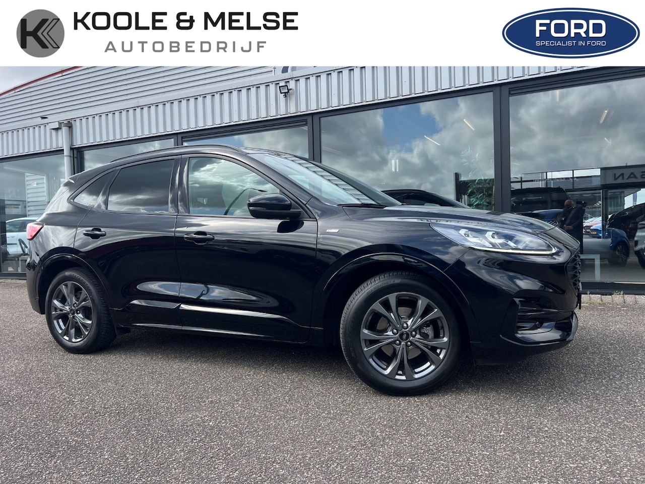 Ford Kuga - 1.5 EcoBoost 150PK 2WD ST-Line X voorruitverwarming , stoel en stuurverwarming - AutoWereld.nl