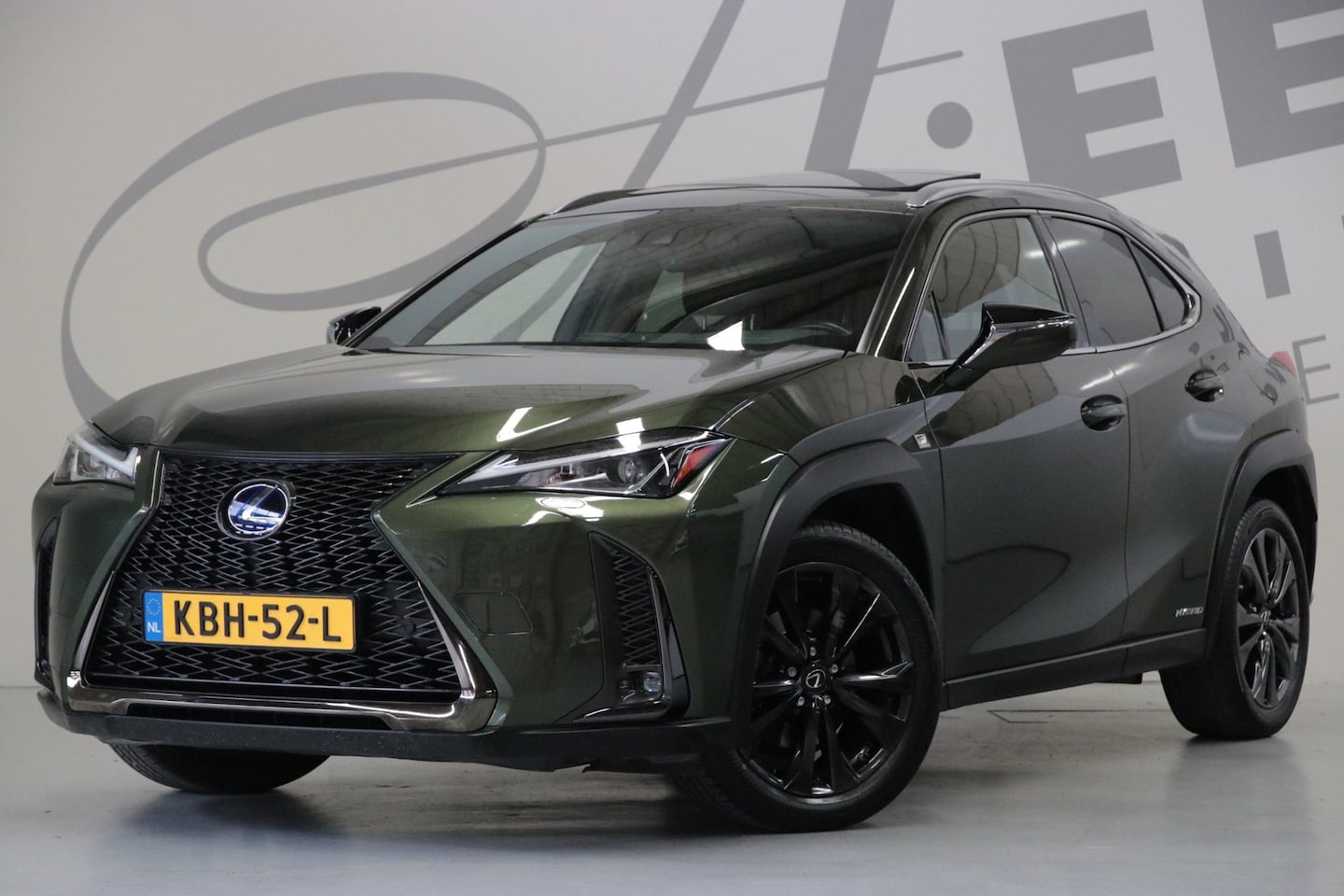 Lexus UX - 250h F Sport Line/LED - AutoWereld.nl