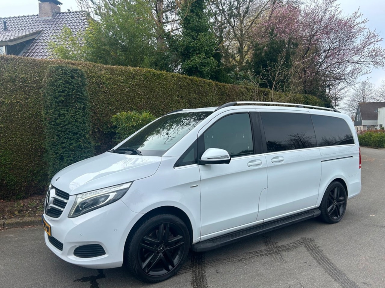 Mercedes-Benz V-klasse - 250d 4-MATIC Lang Avantgarde 250d 4-MATIC Lang Avantgarde, Burmester, Elektr schuifdeuren, Elektr achterklep - AutoWereld.nl