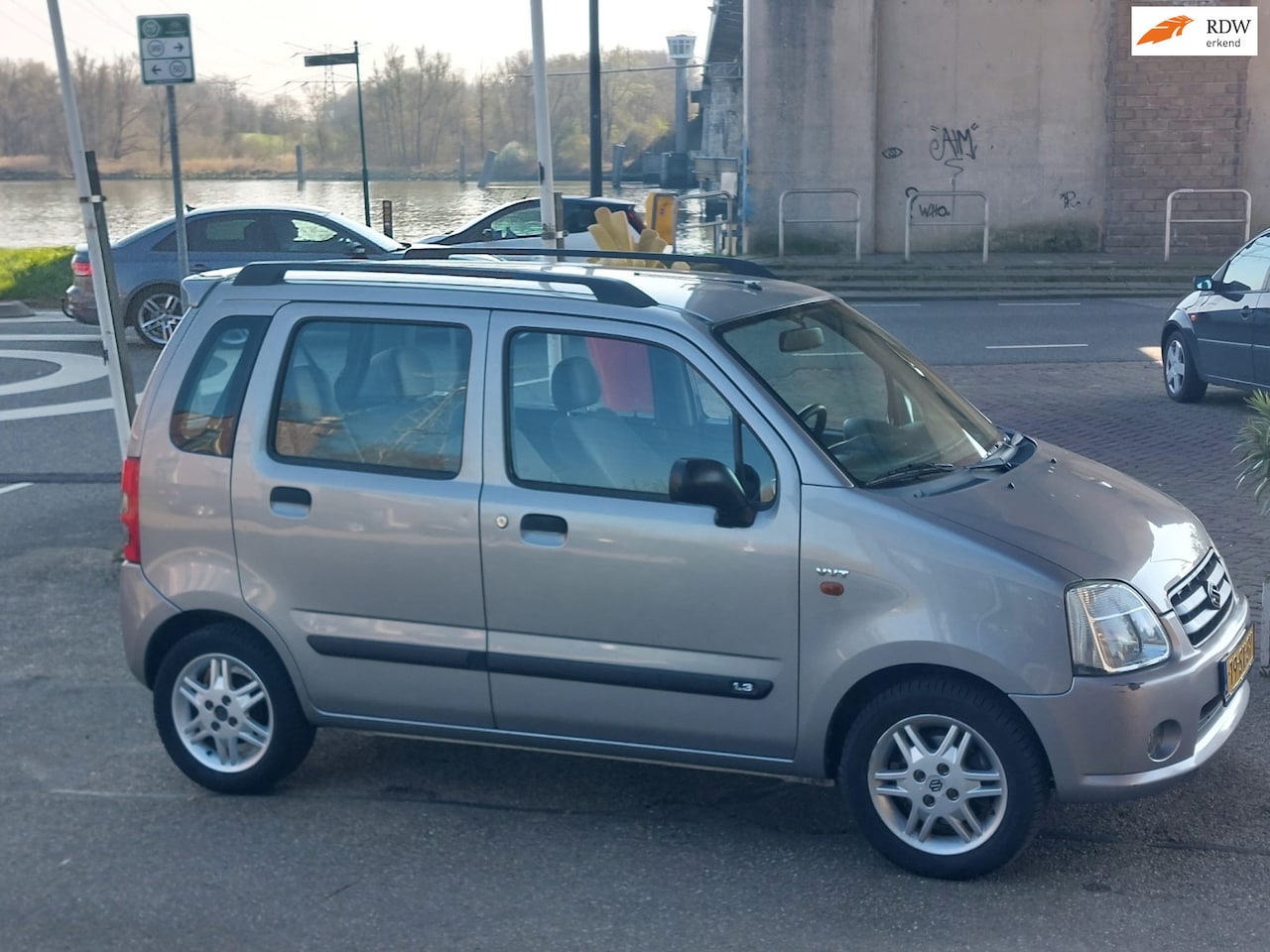 Suzuki Wagon R+ - 1.3 FreeStyle 1.3 FreeStyle - AutoWereld.nl