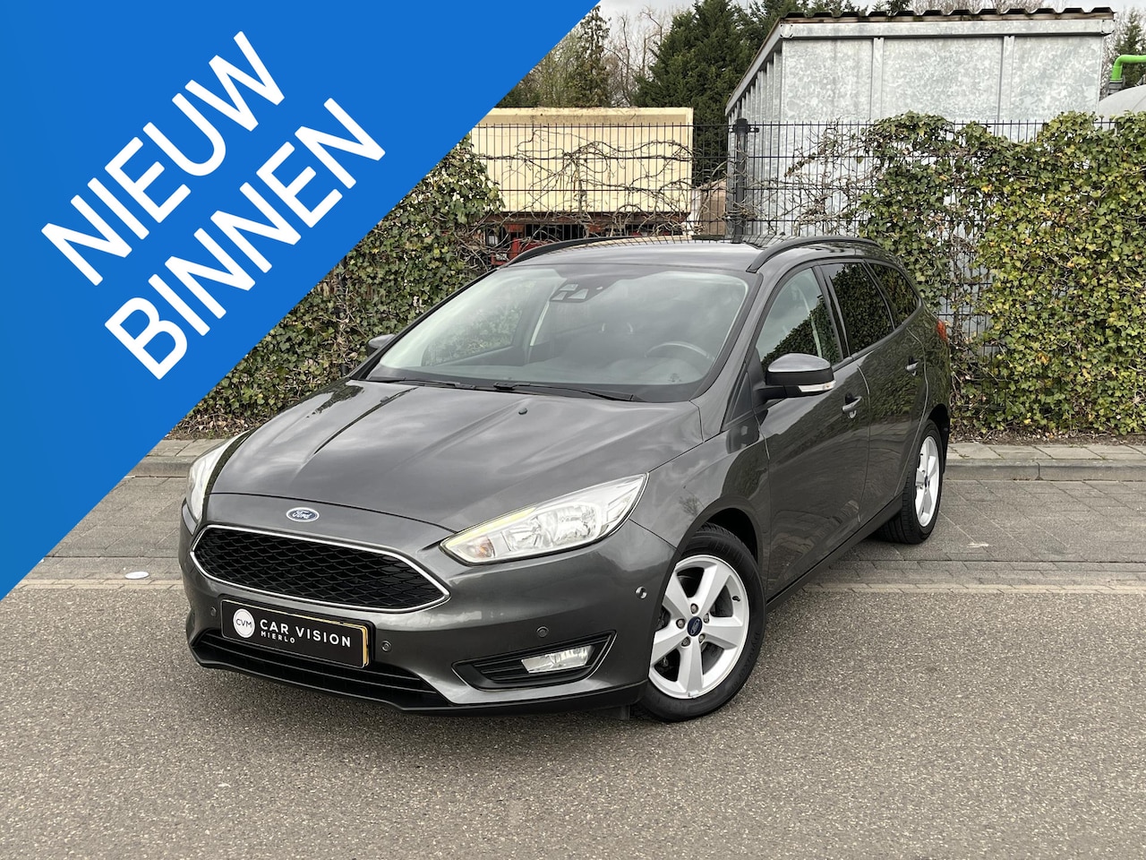 Ford Focus Wagon - 1.0 Edition * Navi * Cruise * Nieuwe Distr. * Garantie - AutoWereld.nl