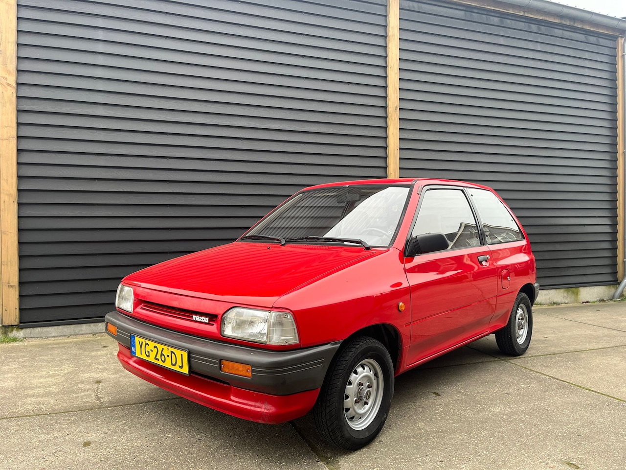 MAZDA 121 1.1 DX K9