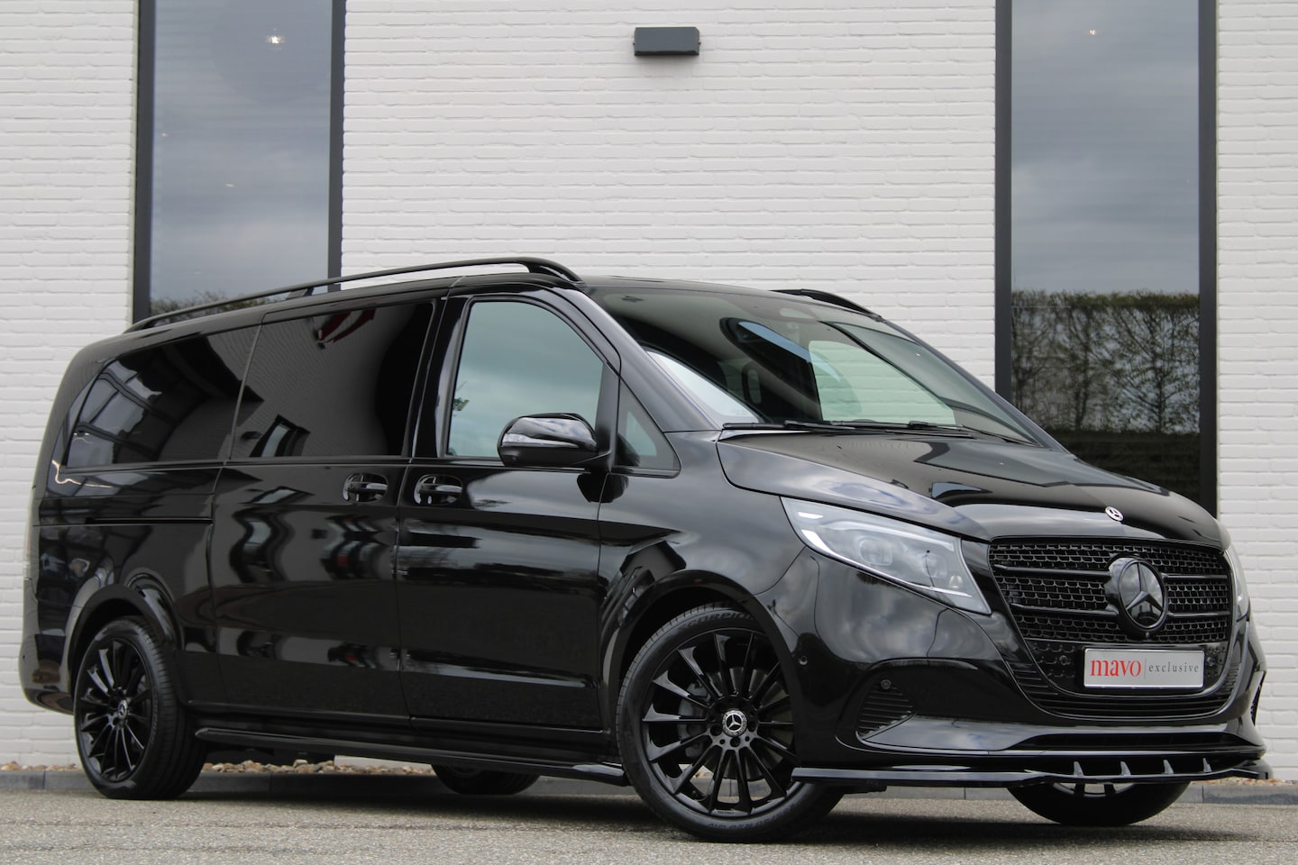 Mercedes-Benz V-klasse - 300d / XXL / DC / Edition / 2x Elec Schuifdeur / 360 Camera / Vol Opties / NIEUWSTAAT - AutoWereld.nl