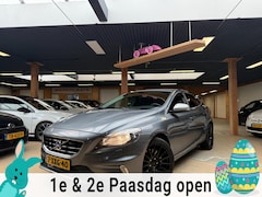 Volvo V40 - 2.0 D4 R-Design Business Nwe Apk Airco Navi Cruise Control