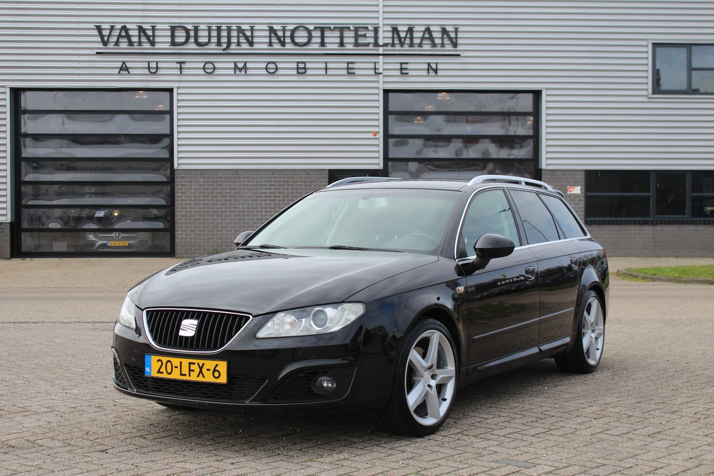 SEAT Exeo ST - 1.8 Sport / Leer / Clima / Stoelverwarming / N.A.P. - AutoWereld.nl