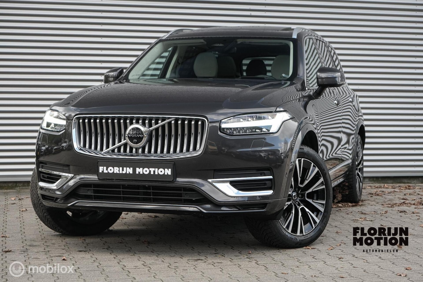 Volvo XC90 - 2.0 T8 Recharge AWD Ultimate Bright | Pano | Trekhaak | Stoelverwarming en verkoeling | St - AutoWereld.nl