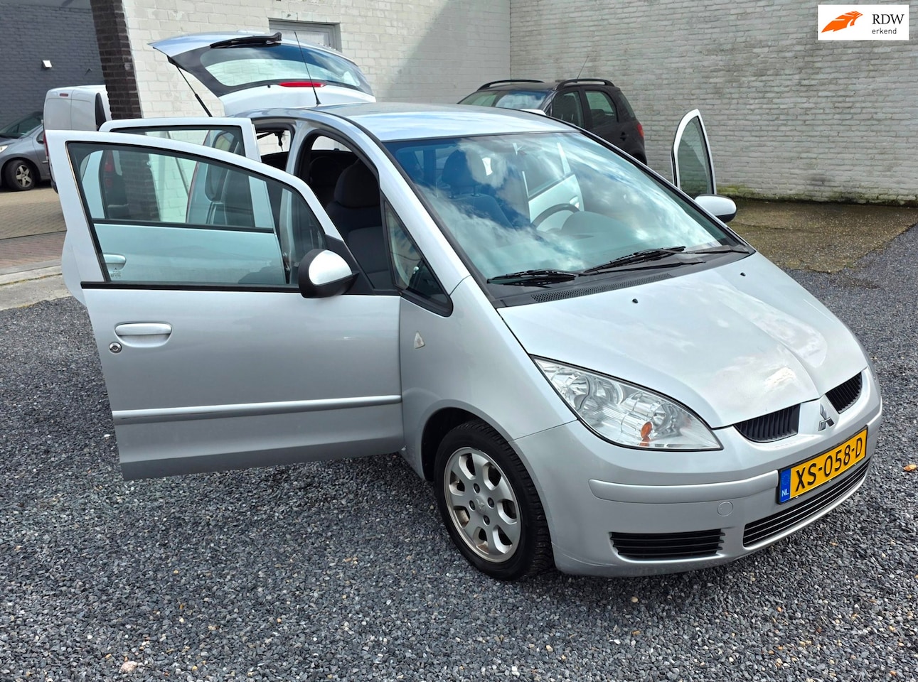 Mitsubishi Colt - 1.3 Incharge AUTOMAAT AIRCO - AutoWereld.nl