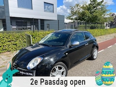 Alfa Romeo MiTo - 1.4 T Distinctive Panoramadak Airco Pakeersensor