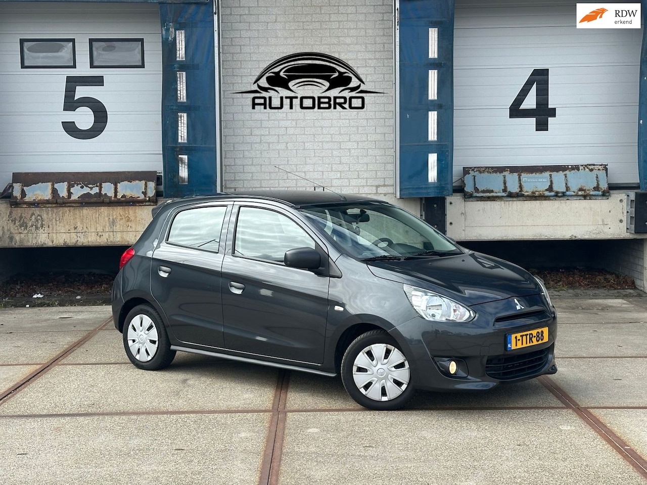 Mitsubishi Space Star - 1.0 Inform 1.0 Inform (CarPlay+Camera+Airco+NAP) - AutoWereld.nl