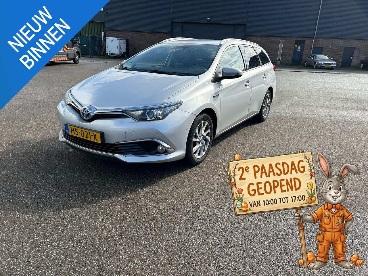 Toyota Auris Touring Sports - 1.8 HYBRID EXECUTIVE I 2E PAASDAG OPEN I AUTOMAAT I TREKHAAK I P-CAMERA I CLIMATE CONTROL - AutoWereld.nl