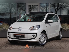 Volkswagen Up! - 1.0 Groove 75PK | Leder | Navigatie | Stoelverwarming | Panoramadak