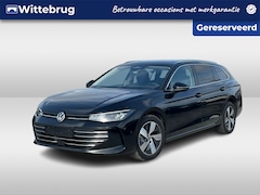 Volkswagen Passat Variant - 1.5 eHybrid 204pk DSG Business / Zwenkbare Trekhaak / Voorstoelen Verwarmbaar + Massagefun