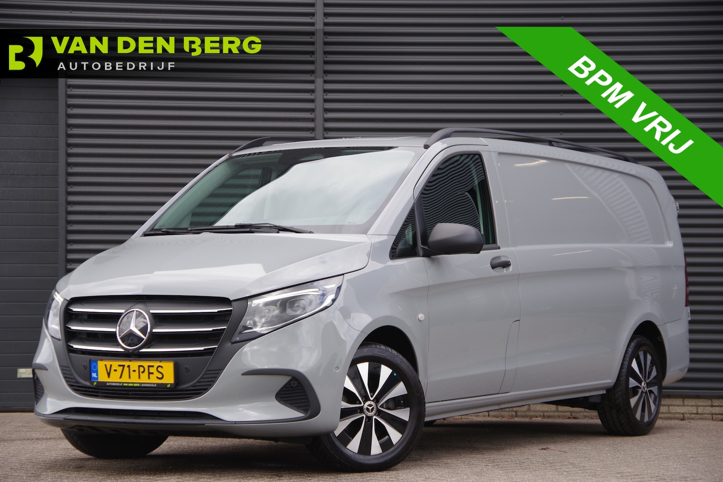 Mercedes-Benz Vito - 116 CDI 4X4 XL L3 Select AUT. LED, TREKHAAK, STOELVERWARMING, STUURVERWARMING, CAMERA, CRU - AutoWereld.nl