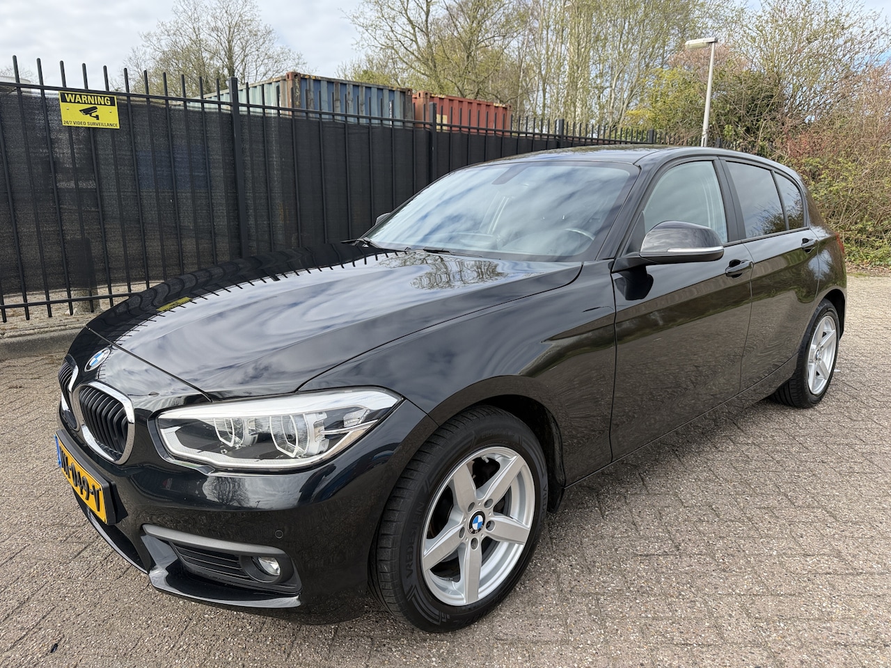 BMW 1-serie - 120i Autom/Tiptr Executive HK/Clima/Stlvrw/Cruise - AutoWereld.nl
