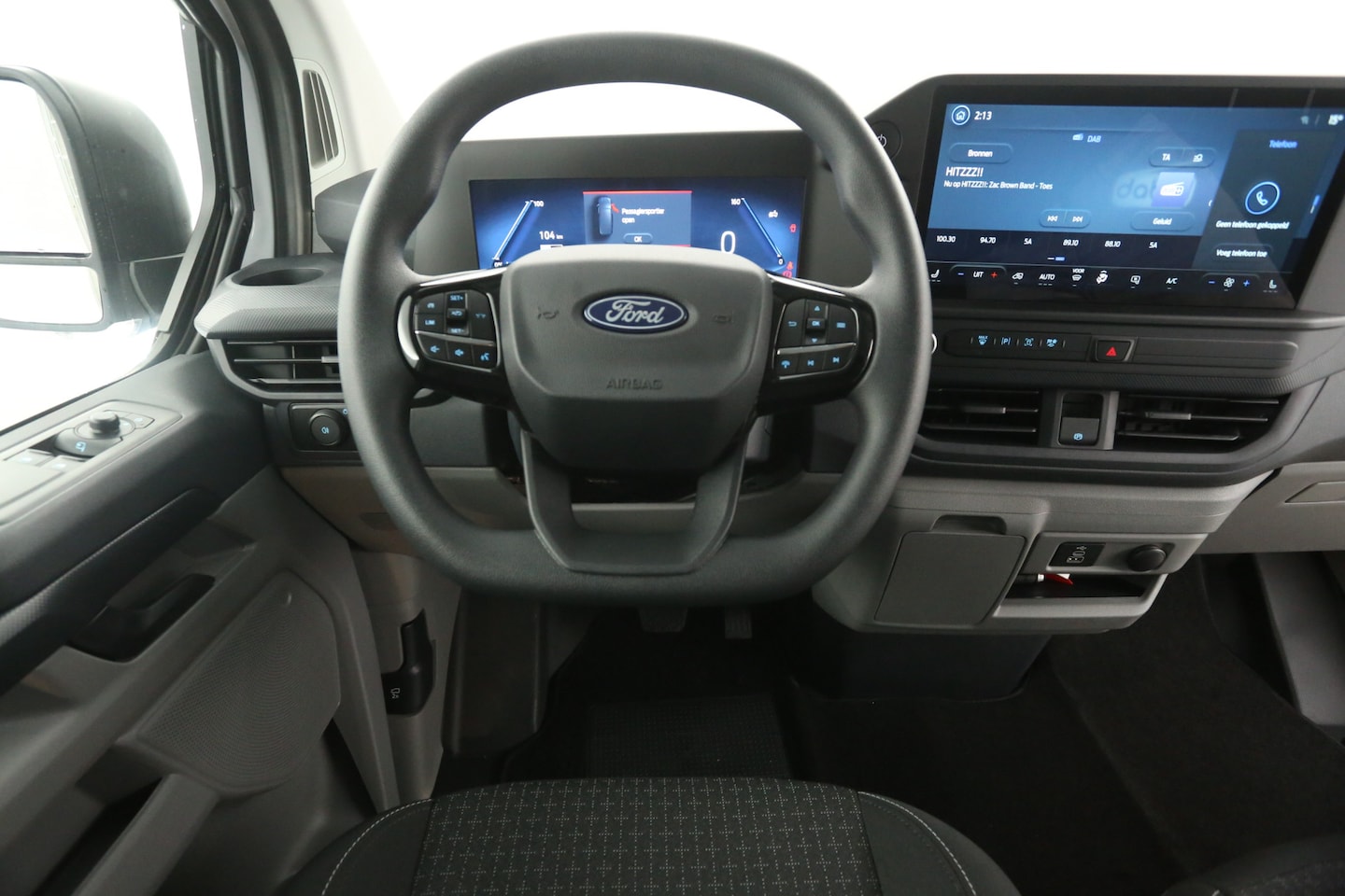 Ford Transit Custom - E-Transit L1H1 65 kWh | Snelladen | 20"LMV | Virtual Cockpit | Clima | Camera | 3 Zits | C - AutoWereld.nl